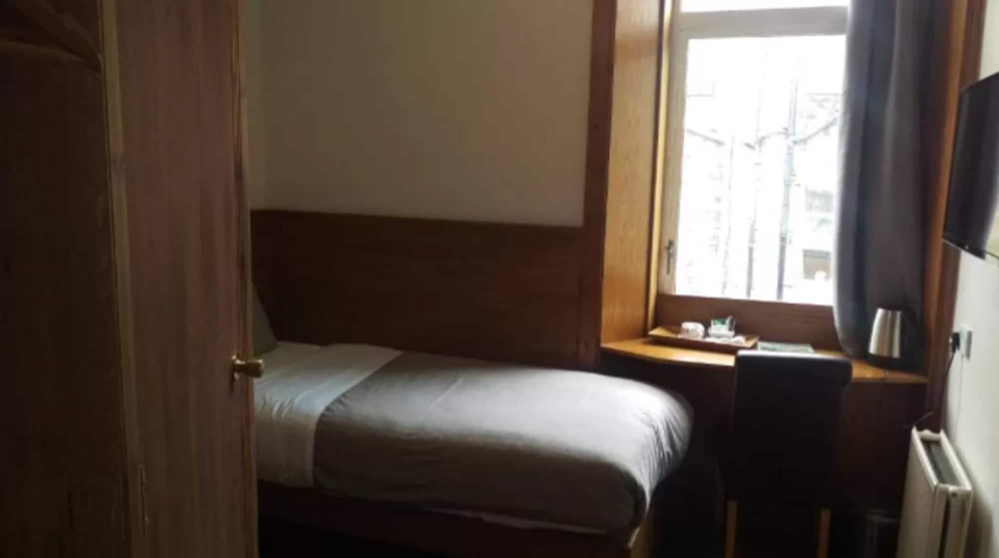 Hotel Cambridge House à Édimbourg Extérieur photo